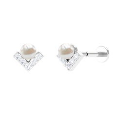 Unique Freshwater Pearl Cartilage Earring with Moissanite