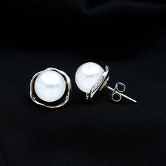 Natural 16 Carat Cultured Pearl Stud Earrings in Silver