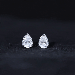5X7MM Pear Cut Moissanite Teardrop Stud Earrings