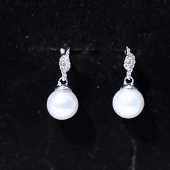 Genuine 15 Carat Freshwater Pearl and Diamond Drop Earrings with Certificate