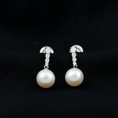 15 Carat Freshwater Pearl Drop Earrings with Diamond