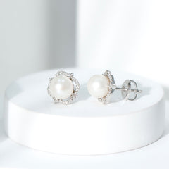 Cultured Pearl Stud Earrings With Diamond