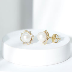 Cultured Pearl Stud Earrings With Diamond
