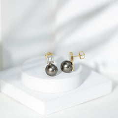 15 Carat Tahitian Black Pearl Stud Earrings with Diamonds