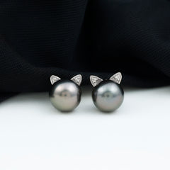 Natural Black Pearl Hello Kitty Earring with Certificate