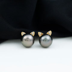 Natural Black Pearl Hello Kitty Earring with Certificate