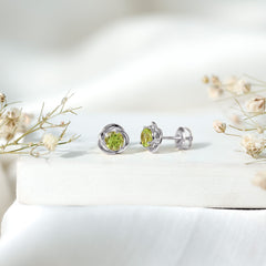 1 Carat Round Cut Peridot Swirl Stud Earrings