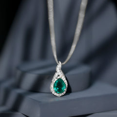 Lab Grown Emerald Vintage Inspired Necklace with Diamond