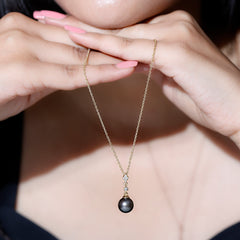 Natural Tahitian Black Pearl Dangle Pendant with Moissanite