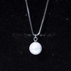 Natural 7.50 Carat Pearl Drop Necklace with Silver Chain