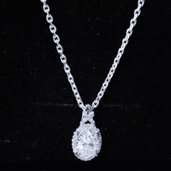 Lab Grown Diamond Vintage Style Pendant With Halo