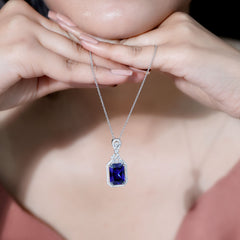 9 Carat Lab Grown Blue Sapphire Vintage Necklace With Silver Chain
