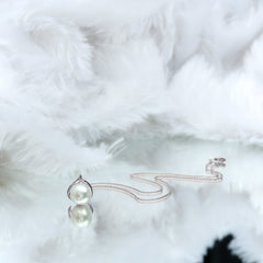 11 Carat White Pearl Solitaire Necklace with Diamond