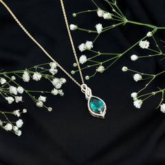 Certified 2.5 Carat Lab Grown Emerald and Diamond Bridal Necklace