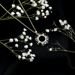 3 CT Oval Cut Black Spinel Elegant Pendant with Moissanite