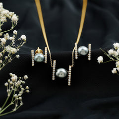 Black Tahitian Pearl Necklace and Earrings Set with Moissanite