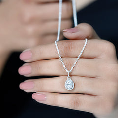Certified Oval 6X8MM Moissanite Bridal Necklace For Wedding