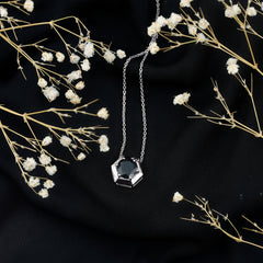 1.25 CT Natural Black Onyx Solitaire Hexagon Pendant in Gold