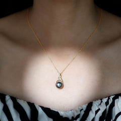 Elegant Black Tahitian Pearl Designer Pendant with Diamond