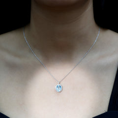 Genuine 2.5 Carat Oval Shaped Aquamarine Statement Necklace With Silver Chain