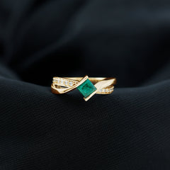 Certified Princess Cut Lab Grown Emerald Diamond Infinity Promise Ring