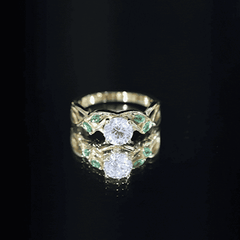 Lab Grown Diamond Engagement Ring With Emerald