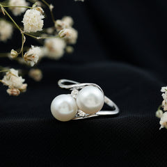 Freshwater Pearl Toi Et Moi Bypass Ring with Diamond