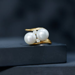 Freshwater Pearl Toi Et Moi Bypass Ring with Diamond