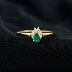 Womens Emerald and Diamond Promise Ring for Her