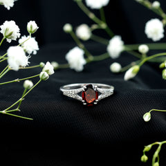 Natural 6X8 mm Garnet Oval Engagement Ring with Diamond Split Shank