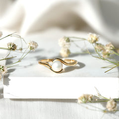 Bypass Freshwater Pearl Solitaire Ring