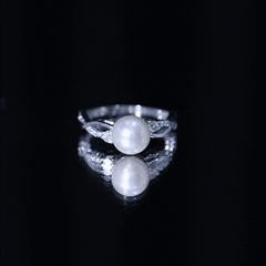 Natural Freshwater Pearl and Diamond Solitaire Crossover Ring