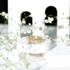 Flower Inspired Zircon Filigree Wedding Band
