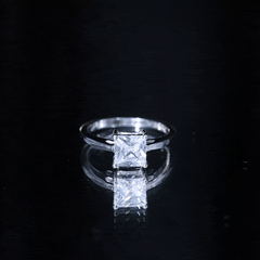 Princess Cut Zircon Solitaire Ring in Prong Setting