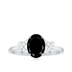 Solitaire Black Onyx Oval Engagement Ring in Split Shank