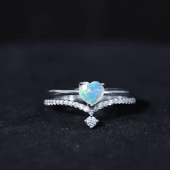 6mm Heart Ethiopian Opal Wedding Ring Set with Diamond