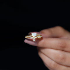 6mm Heart Ethiopian Opal Wedding Ring Set with Diamond