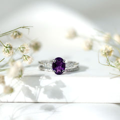 Oval Amethyst Solitaire Ring Set with Diamond