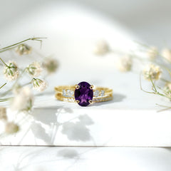 Oval Amethyst Solitaire Ring Set with Diamond