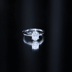 Certified 1 Carat Lab Grown Diamond Engagement Ring