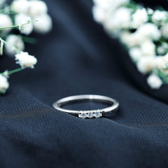 Certified Round Diamond Proposal Ring For Her