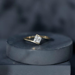 5 mm Princess Cut Lab Grown Diamond Ring With Tension Setting