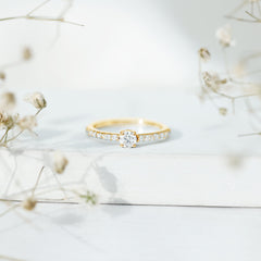 Round Diamond Solitaire Ring with Side Stones