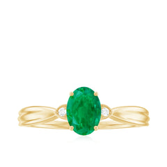 5X7 mm Oval Cut Emerald Vintage Engagement Ring with Diamond