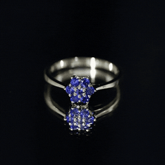 1 CT Round Shape Blue Sapphire Cluster Flower Ring
