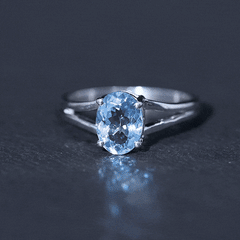 Genuine Oval Aquamarine Solitaire Engagement Ring in Split Shank