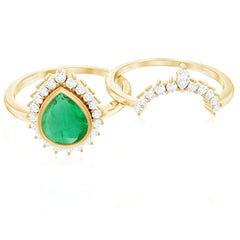 Natural Emerald Diamond Pear Shape Engagement Ring and Wedding Band Set