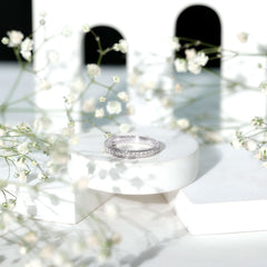 Elegant Simulated Diamond Minimalist Wedding Band Ring in Gold