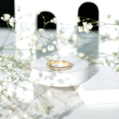 Elegant Simulated Diamond Minimalist Wedding Band Ring in Gold