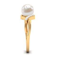 Pure Freshwater Pearl Solitaire Crossover Ring with Diamond
